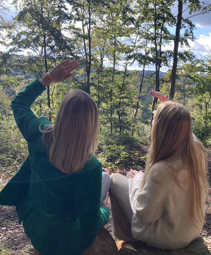 Coaching in der Natur mit zwei Frauen